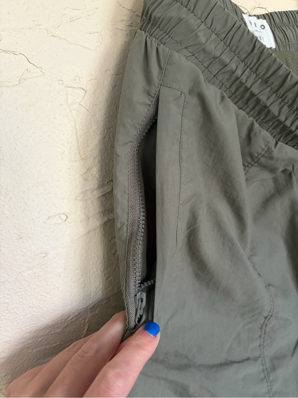 Wilo Olive Drawstring Pants - XS - Picture 4 of 4